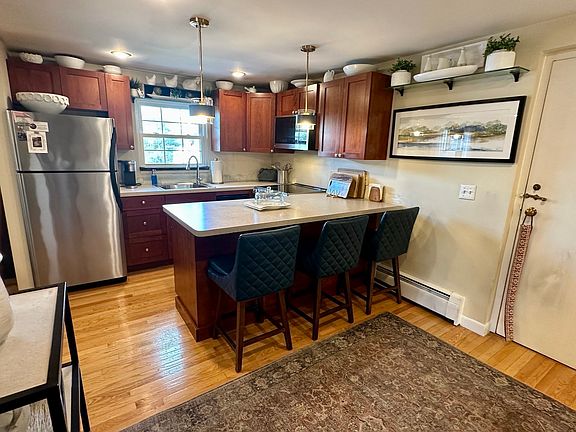 5th image of 31 Pond St APT 23