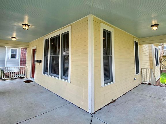4th image of 813 Clarendon St