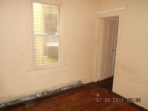 5th image of 754 Communipaw Ave