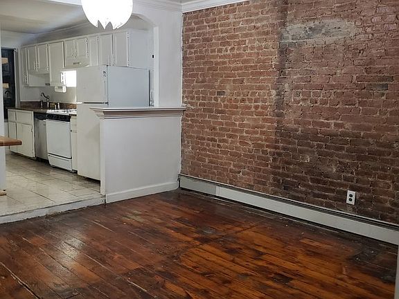 2nd image of 148 Quincy St #1