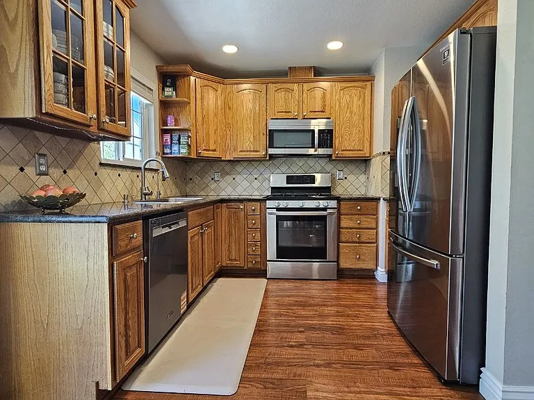 7311 Holbrook Way — Photo 2