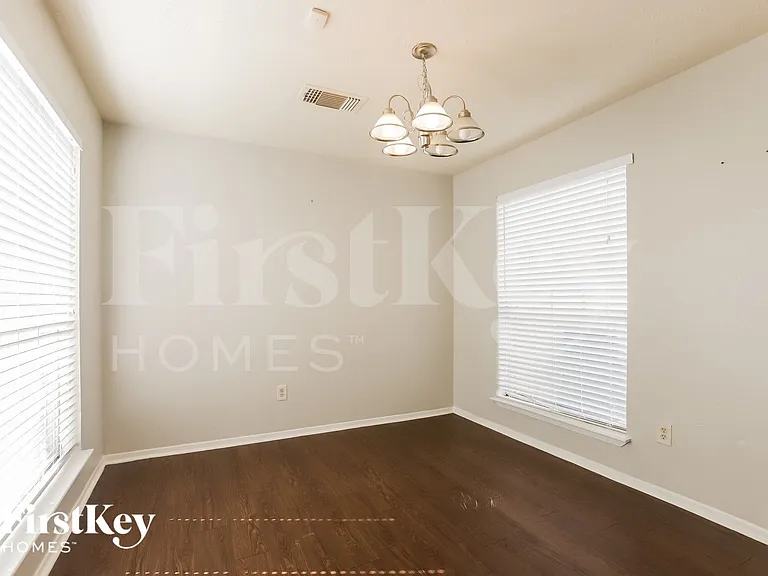 17522 Davenway Dr — Photo 5
