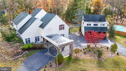 244 Mathers Rd Photo 1