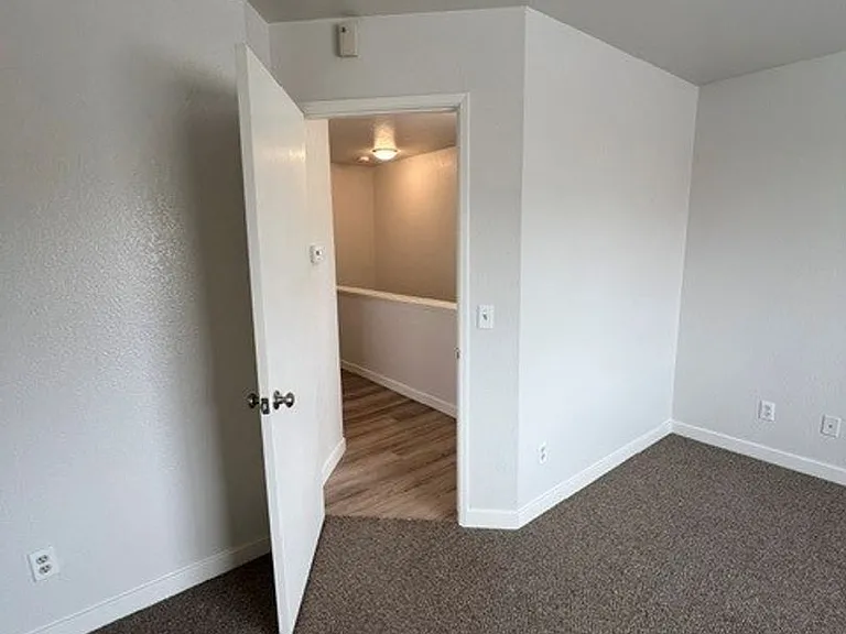 2460 Ocean St — Photo 12