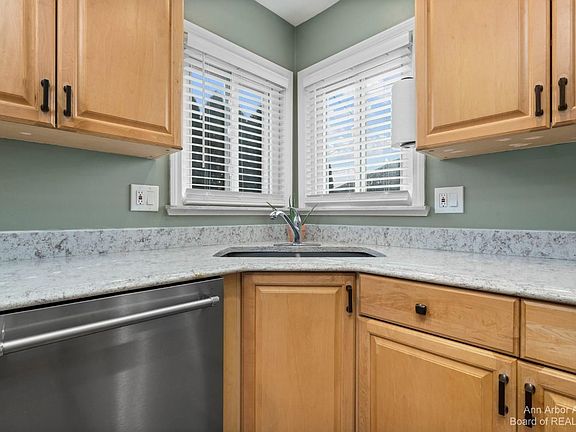 5th image of 31781 Lamar Dr