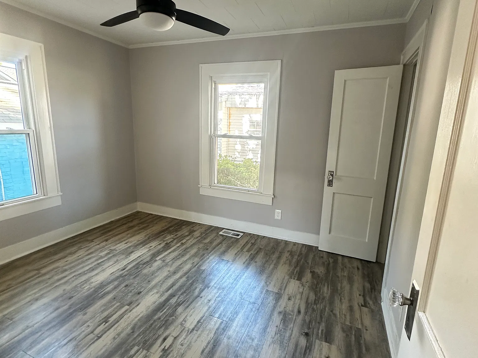 2 bed, 869 sqft, $1,200 — Photo 4