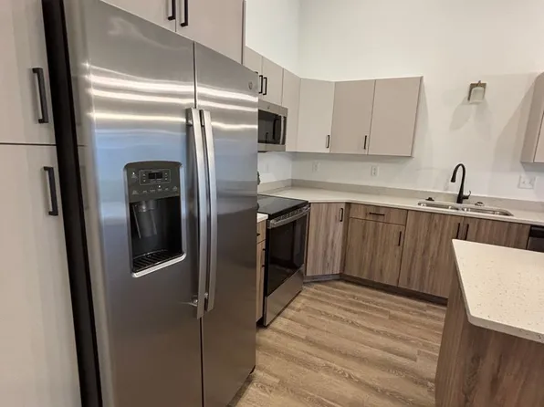 7267 30th St S, Fargo, ND 58102