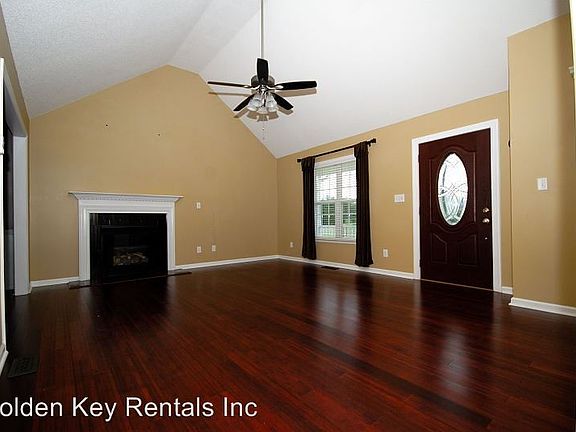 4th image of 103 Starcrest Dr