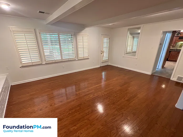 7939 Dovie Ln — Photo 20