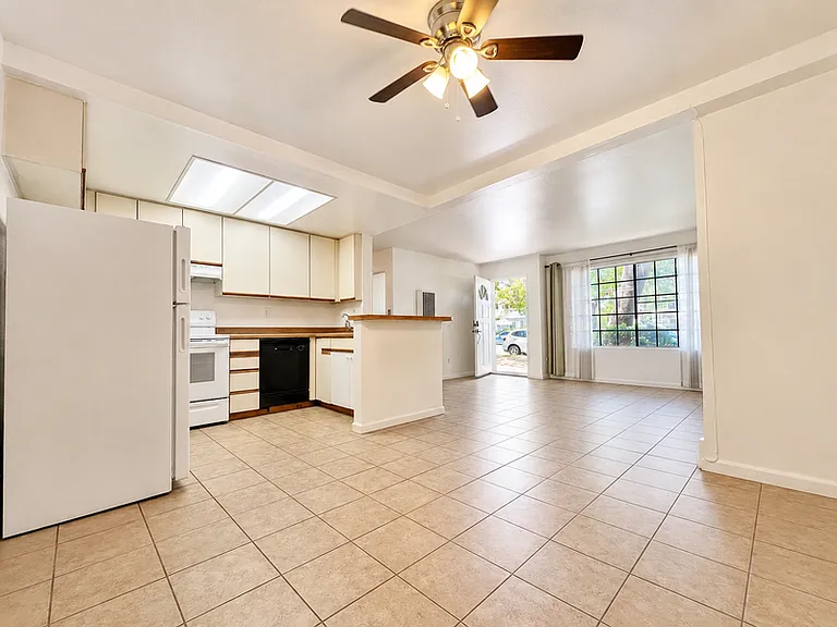 1749 Reed Ave #B — Photo 6
