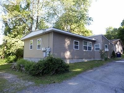 3rd image of 33 Tonianne Dr