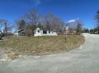 16 Birch St, Livermore Falls, ME 04254