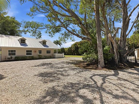 2nd image of 1313 Driftwood DR