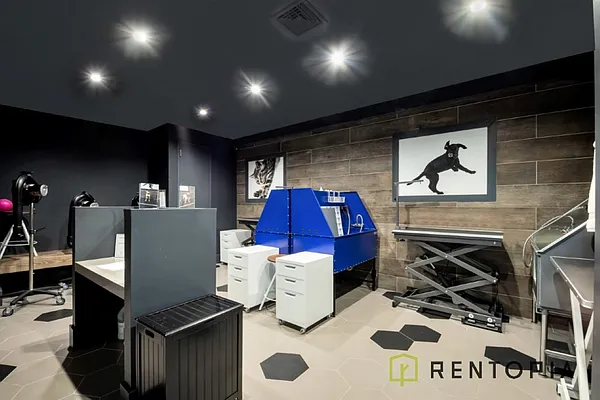 Rented by The KCI Group | media 45