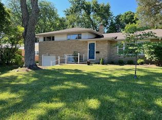 1602 Paula Ave, Wheaton, IL 60189