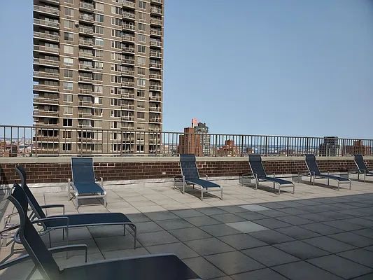 Rented by Douglas Elliman | media 19