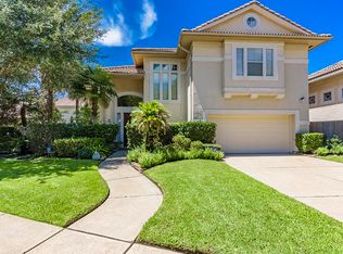 309 Waterford Way, Kemah, TX 77565