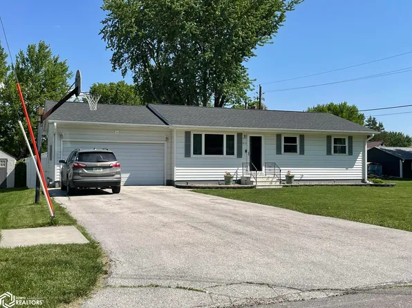303 1st Ave S, Dakota City, IA 50529