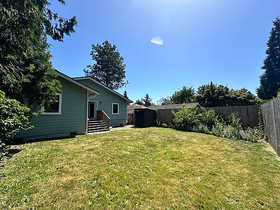 2nd image of 1420 E Victor St