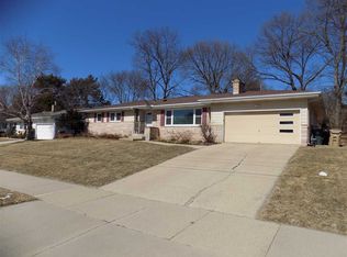 4902 Odana Rd, Madison, WI 53711