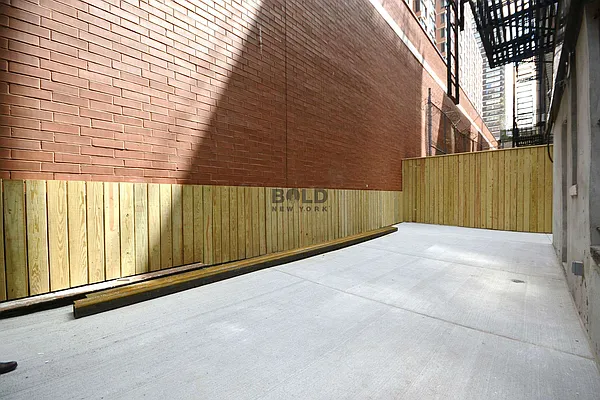 Rented by Bold New York | media 25