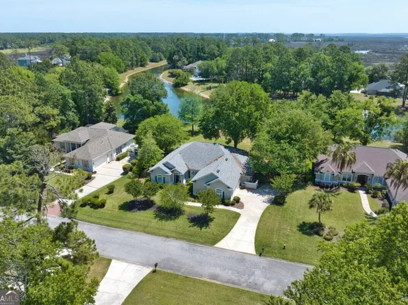 1074 Willow Dr, Saint Marys, GA 31558