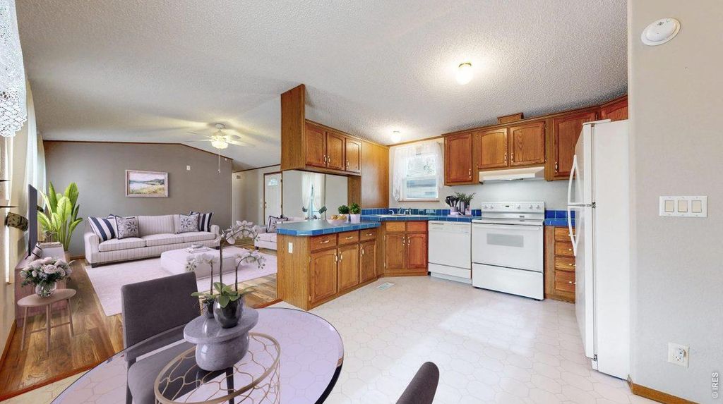 1503 Sylmar Pl #28