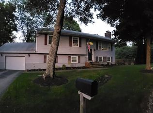 2 Paradise Trl, Stockholm, NJ 07460