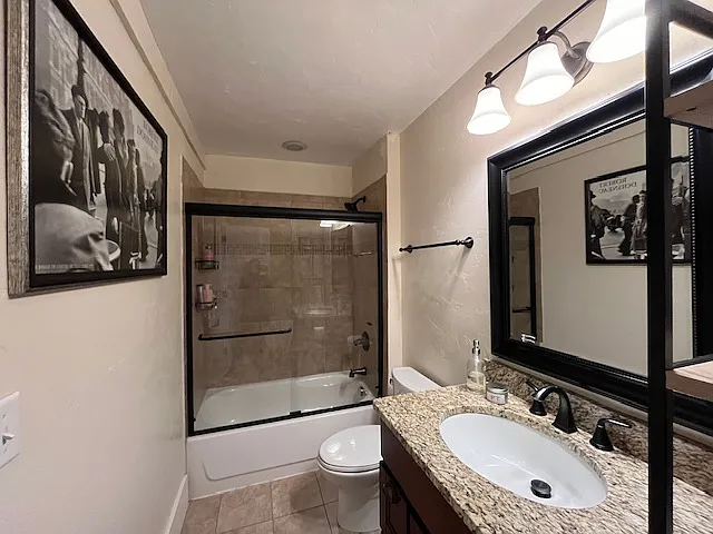 1440 Newton St — Photo 11