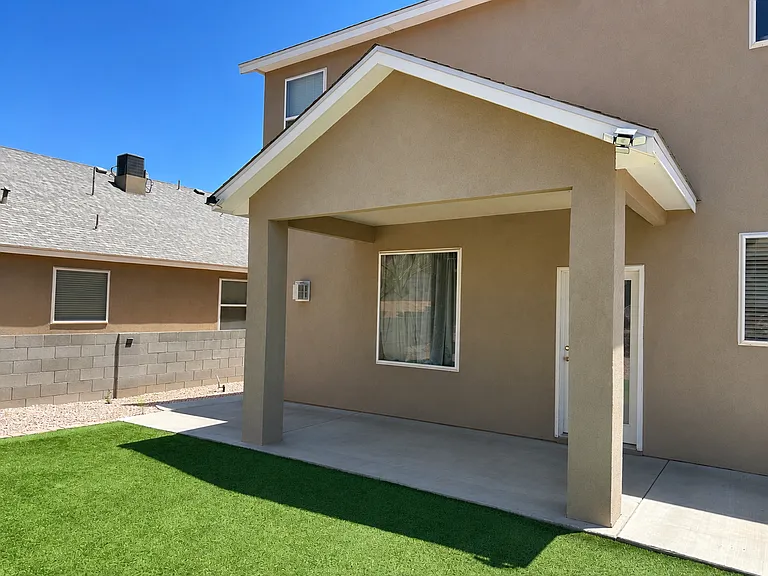 10447 Calle Rosa NW — Photo 7