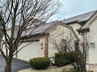 153 Chatsworth Cir, Schaumburg, IL 60194