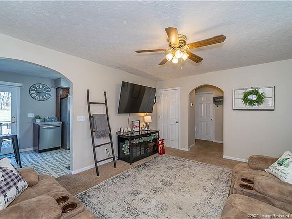 4th image of 494 N Cress Dr