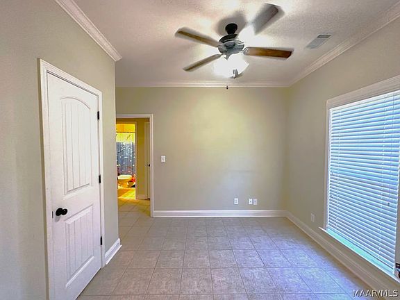 5th image of 168 Woodhaven Ln