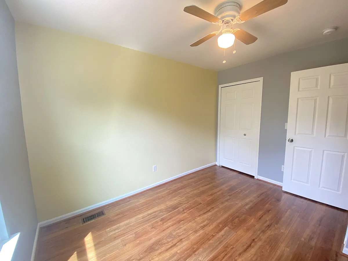 Building Photo - 3074 Ailsa Craig Dr