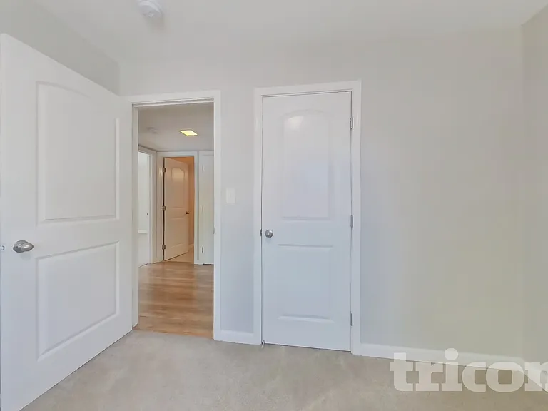 5041 Whittier Dr — Photo 11