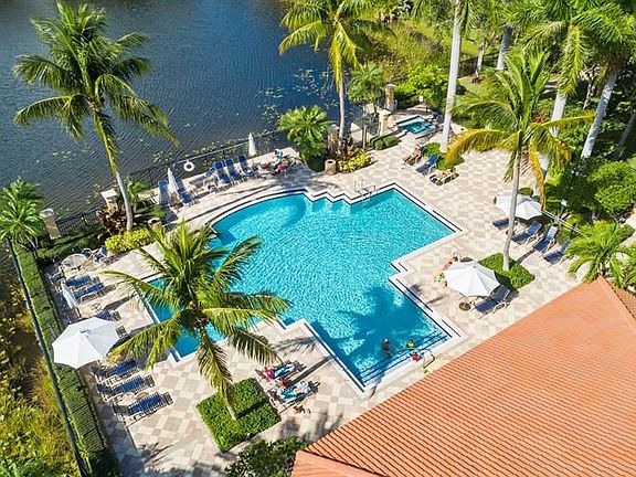 5th image of 2438 San Pietro Cir