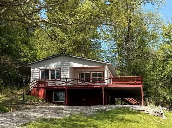 71 E Mohawk Dr, Malvern, OH 44644