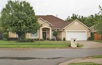 1st image of 805 NW 76th St