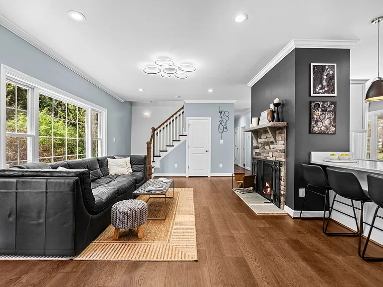 3803 Estel Rd — Photo 12
