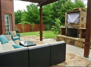 1030 Noble Ave, Argyle, TX 76226