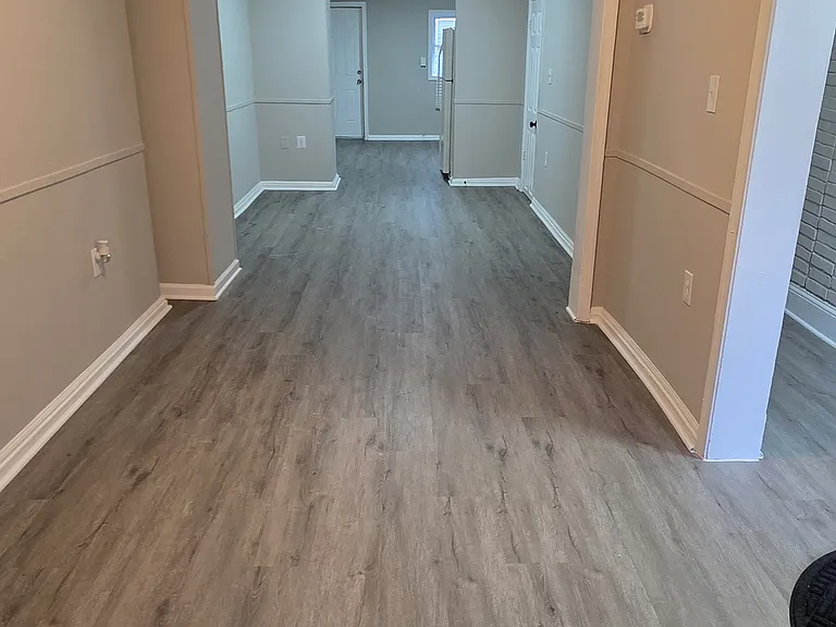 2521 E Madison St — Photo 3