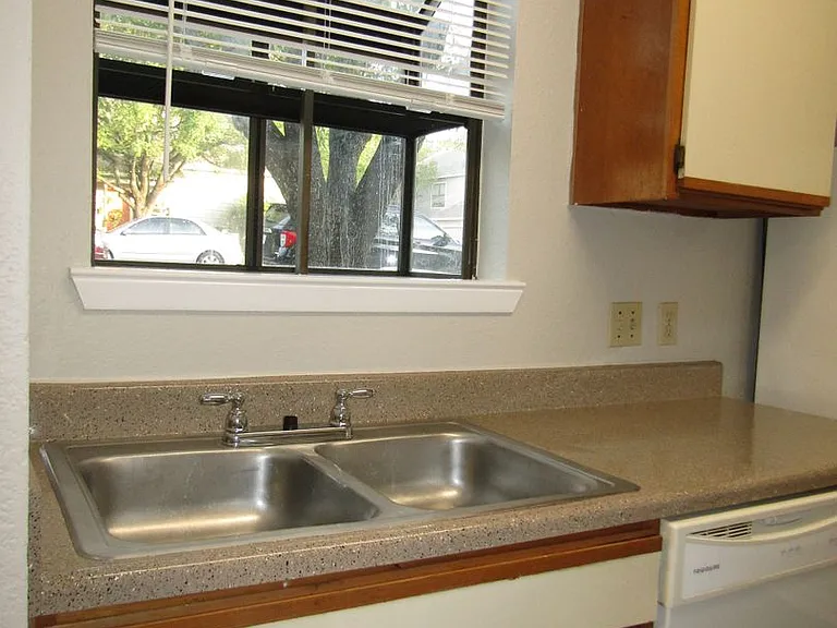 8909 Schick Rd — Photo 10