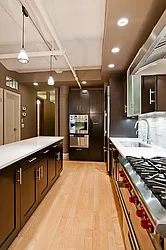 Sold by Prime Manhattan