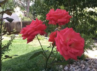 10887 E Berry Pl, Englewood, CO 80111