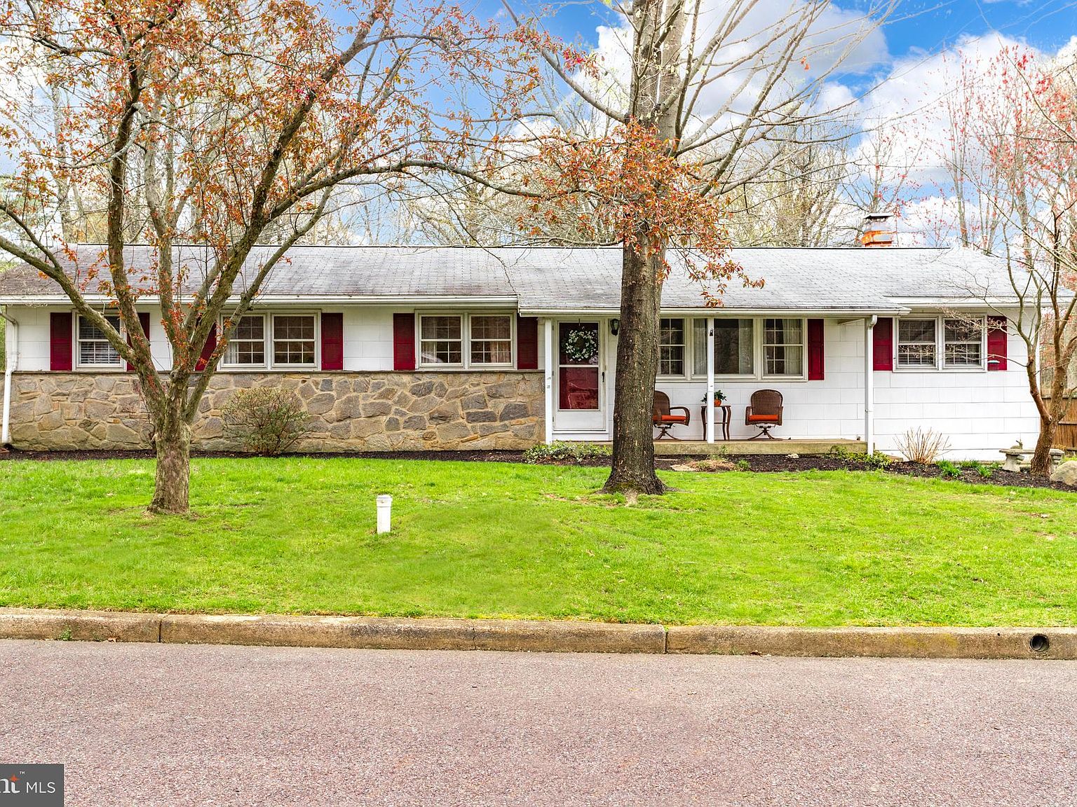 315 1st St, Bordentown, NJ 08505 Zillow