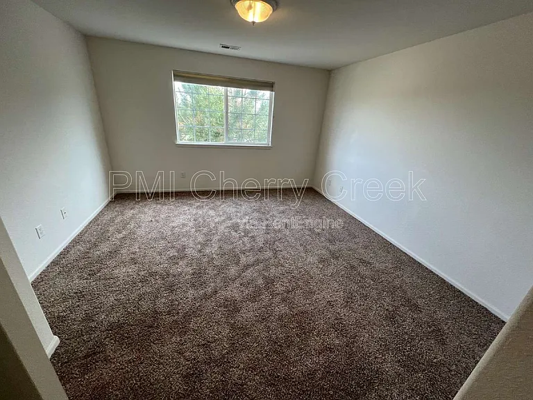 2115 Selenite Ct — Photo 22