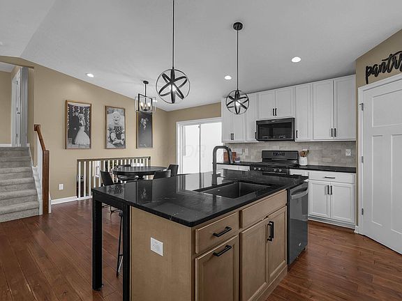 4th image of 16574 Miller Rd