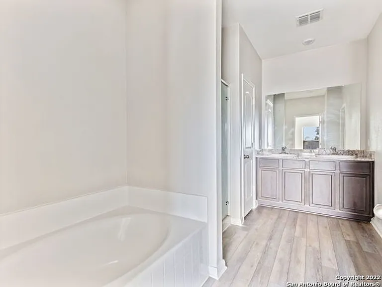 6550 Underwood Way — Photo 34
