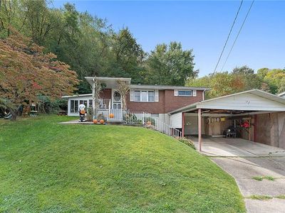 1916 McPherson St, Sutersville, PA, 15083
