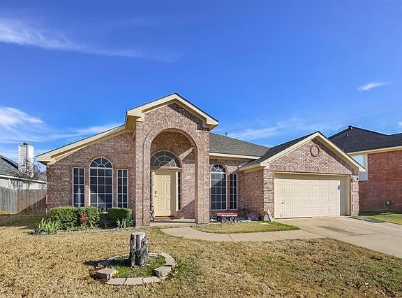 3rd image of 5779 Fall Creek Dr